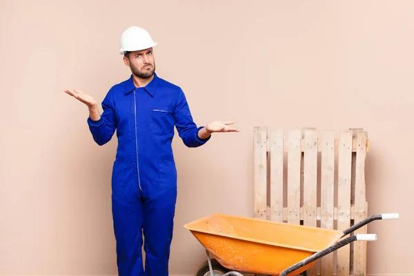 Expert Crawl Space Service for Moisture and Mold Control